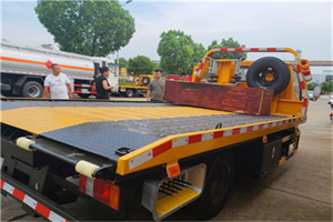 洋桥附近拖车电话号码服务