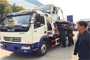 洋桥汽车道路救援拖车价格